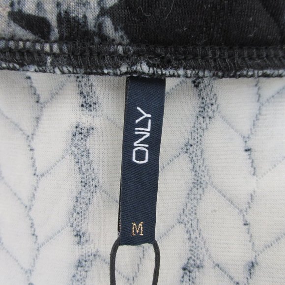 Only Sample Quilted Stars Skirt Fits Small/Medium - Picture 4 of 8